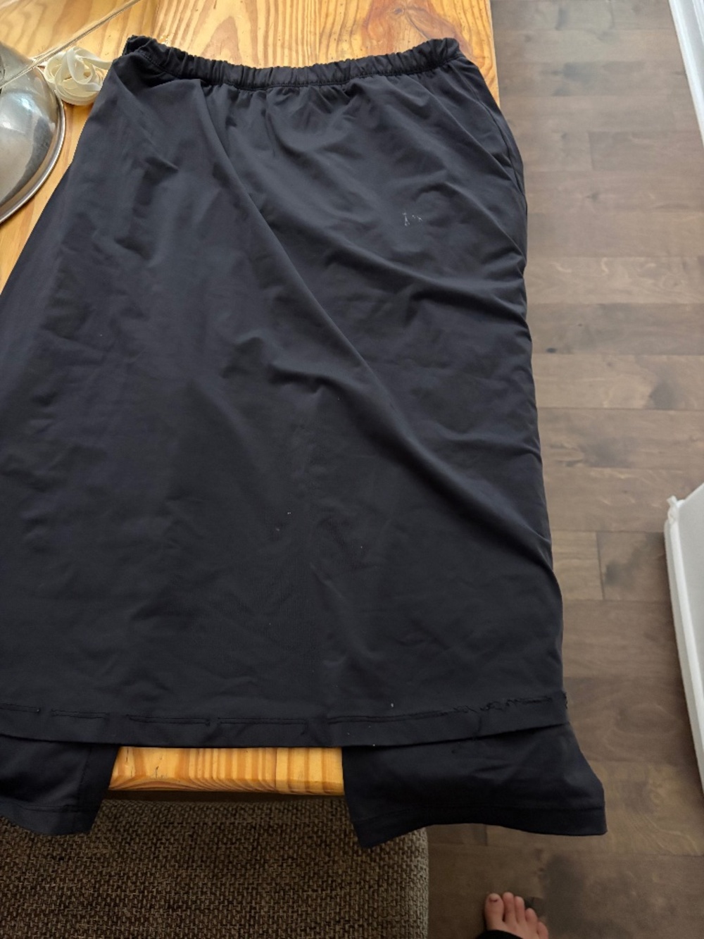 Black active skirt